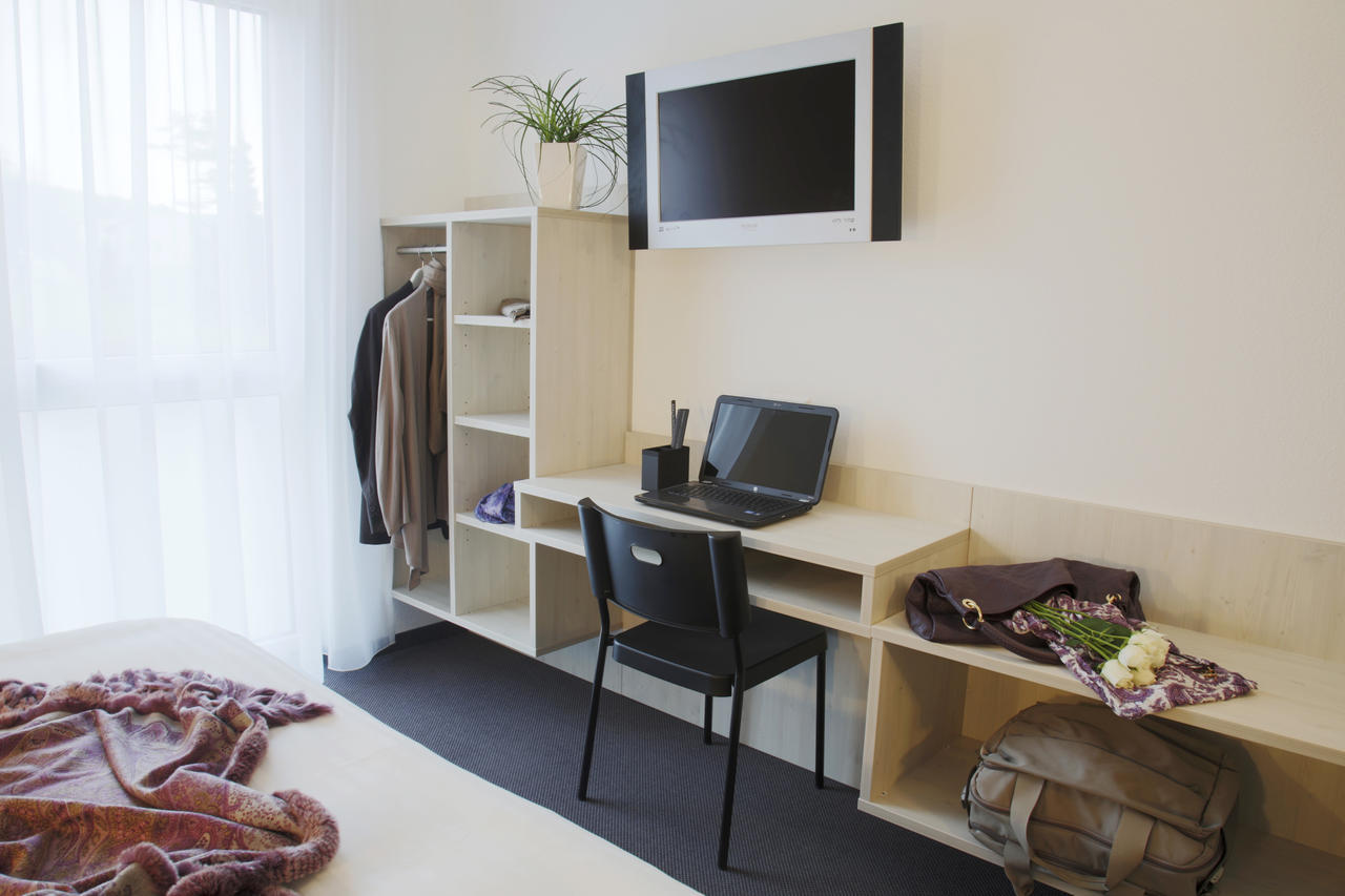 Topmotel Oberegging Værelse billede